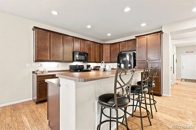 8443 Gladiola Street Arvada, CO 80005