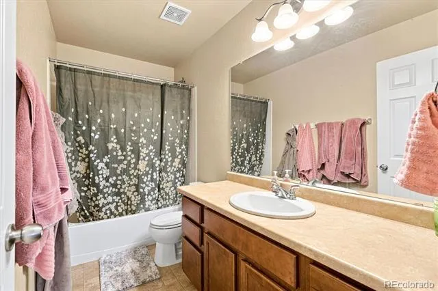 8443 Gladiola Street Arvada, CO 80005
