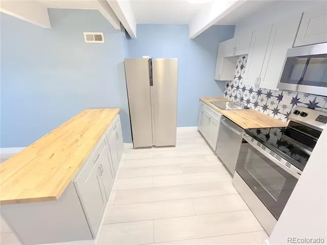 8060 E Girard Avenue #601 Denver, CO 80231