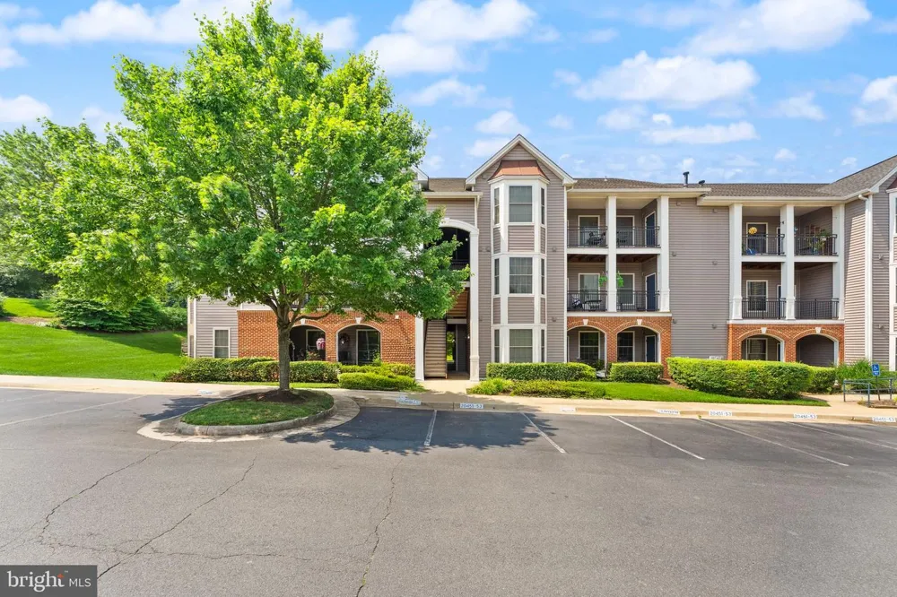 20453 CHESAPEAKE SQUARE #103 Sterling, VA 20165