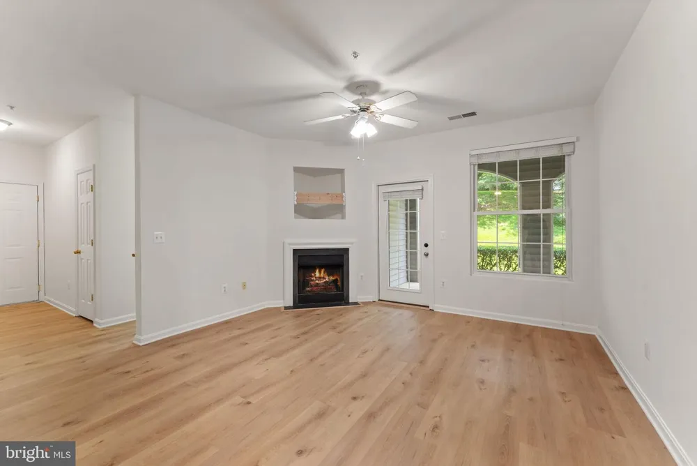 20453 CHESAPEAKE SQUARE #103 Sterling, VA 20165