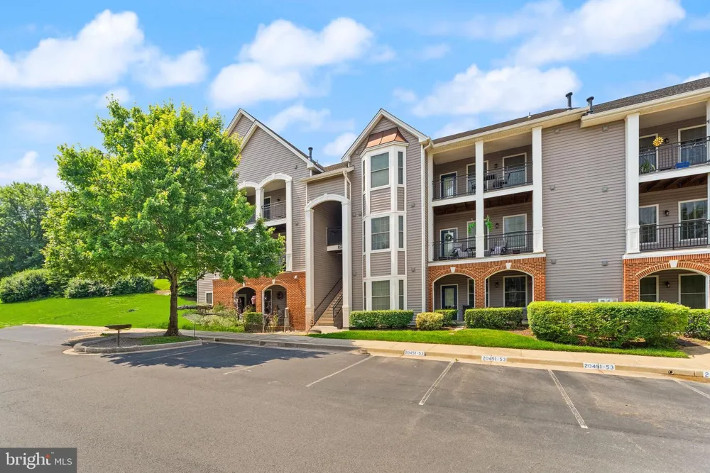 20453 CHESAPEAKE SQUARE #103 Sterling, VA 20165