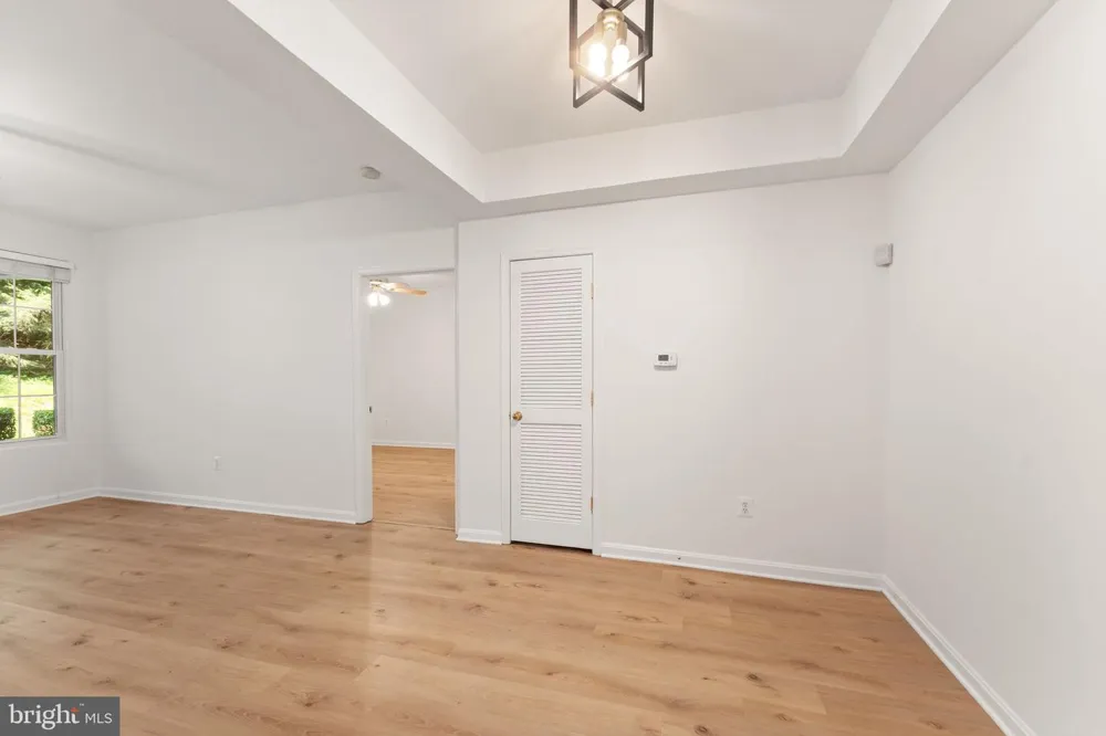 20453 CHESAPEAKE SQUARE #103 Sterling, VA 20165