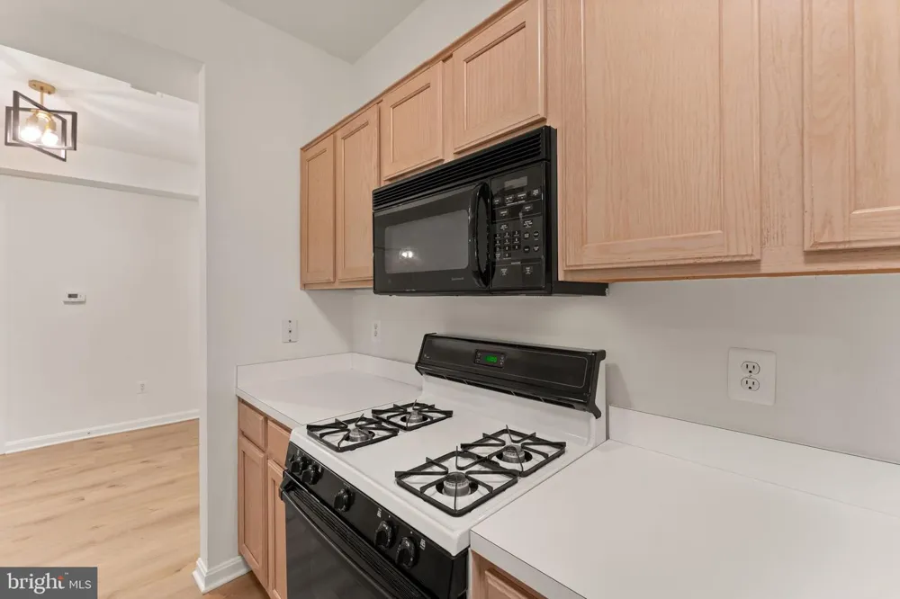 20453 CHESAPEAKE SQUARE #103 Sterling, VA 20165