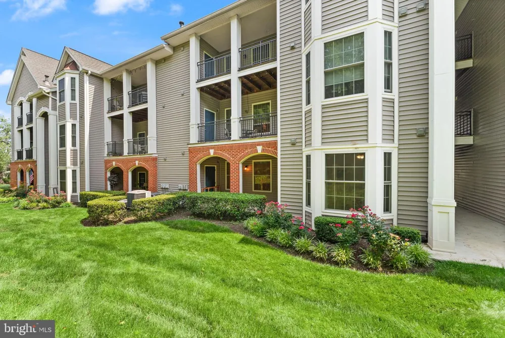 20453 CHESAPEAKE SQUARE #103 Sterling, VA 20165