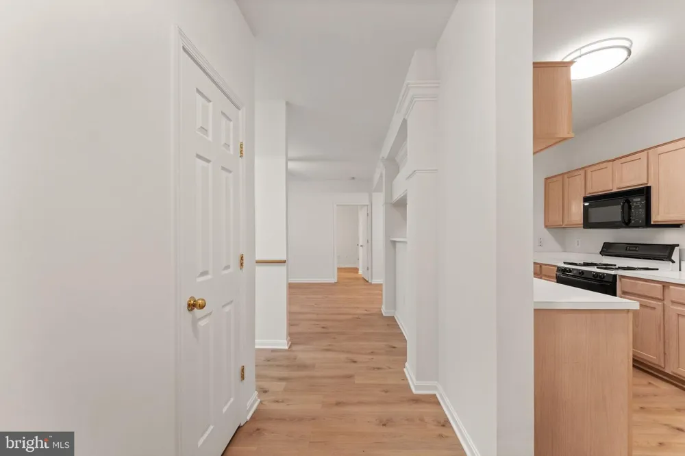20453 CHESAPEAKE SQUARE #103 Sterling, VA 20165