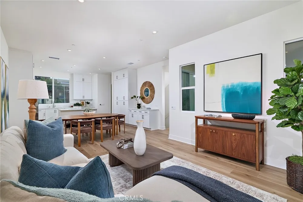 7255 Pointbreak Drive Huntington Beach, CA 92647