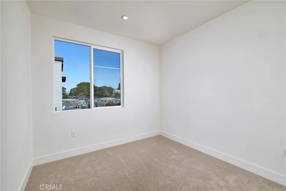 7255 Pointbreak Drive Huntington Beach, CA 92647