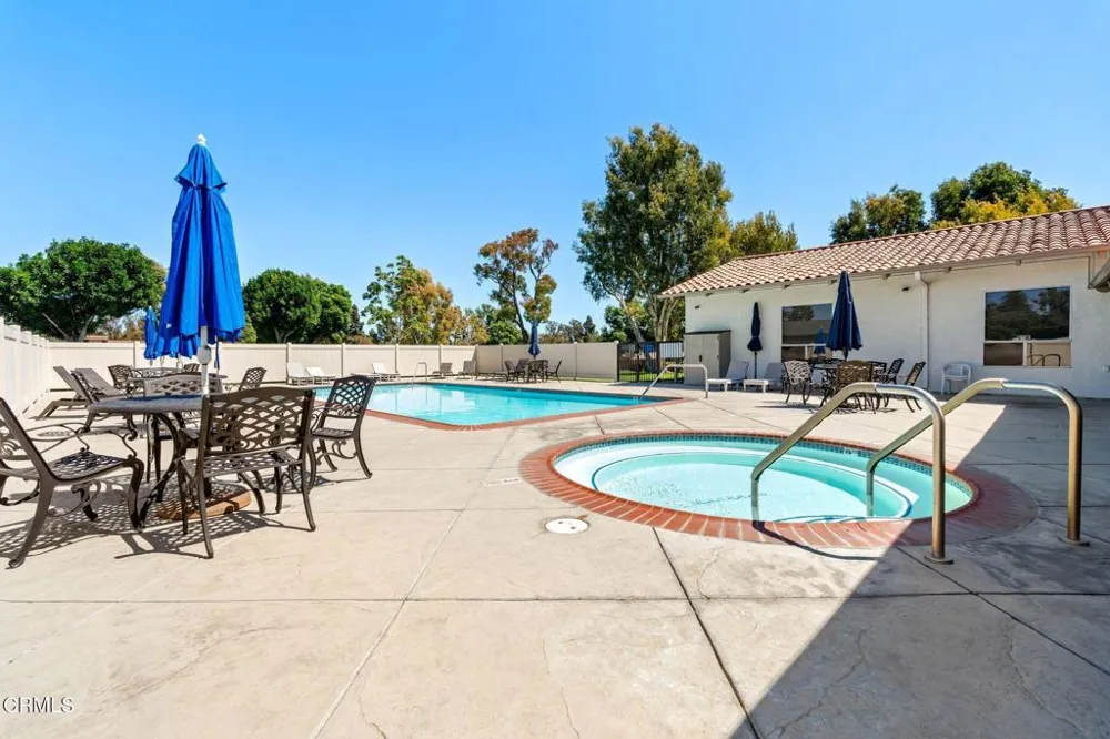 1220 Johnson Drive #2 Ventura, CA 93003
