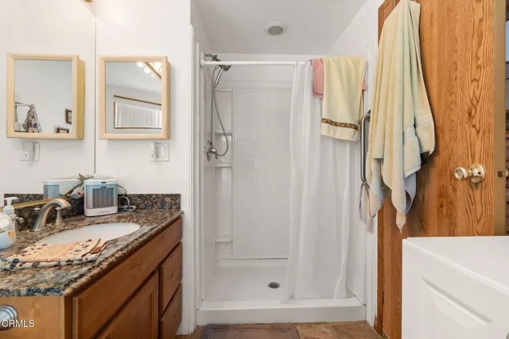 1220 Johnson Drive #2 Ventura, CA 93003