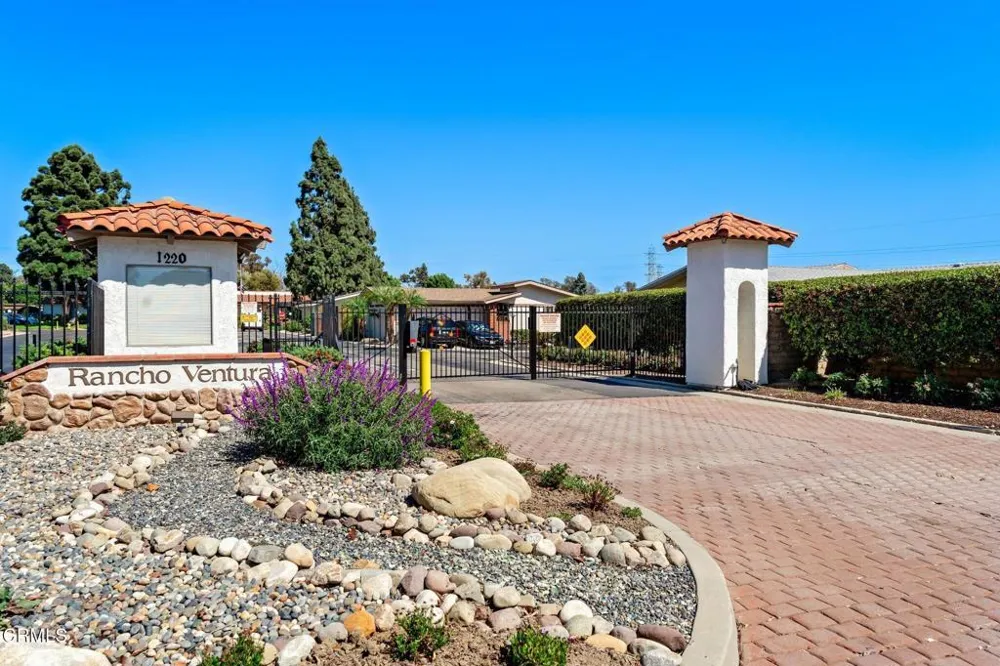 1220 Johnson Drive #2 Ventura, CA 93003
