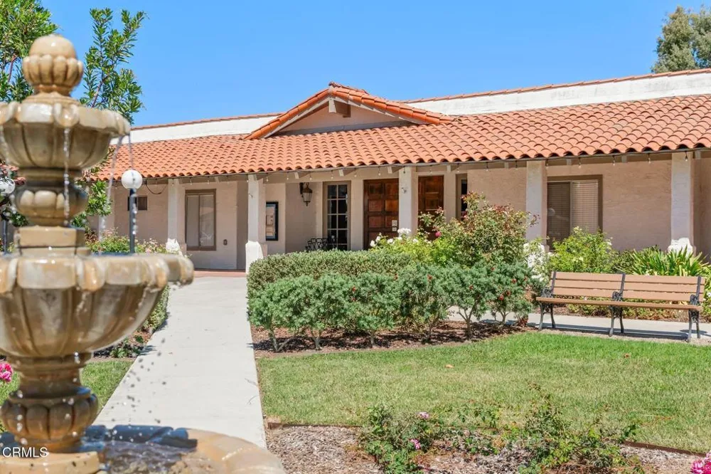 1220 Johnson Drive #2 Ventura, CA 93003