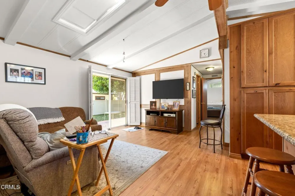 1220 Johnson Drive #2 Ventura, CA 93003