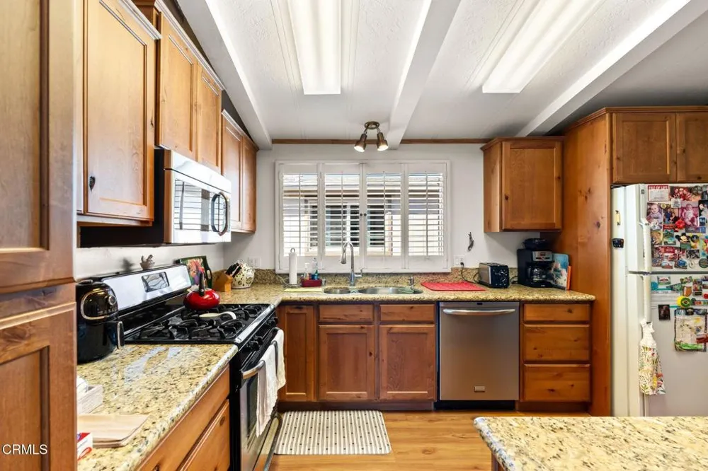 1220 Johnson Drive #2 Ventura, CA 93003