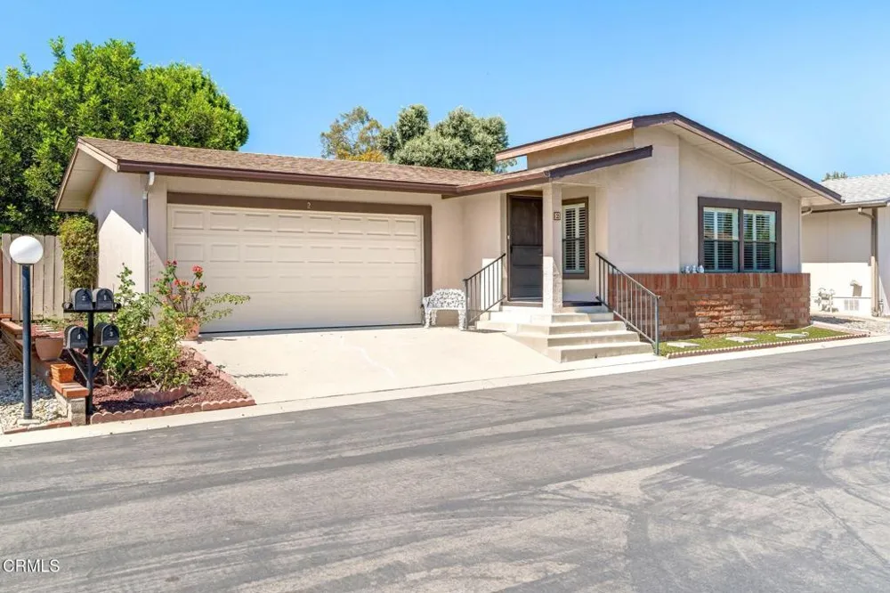 1220 Johnson Drive #2 Ventura, CA 93003
