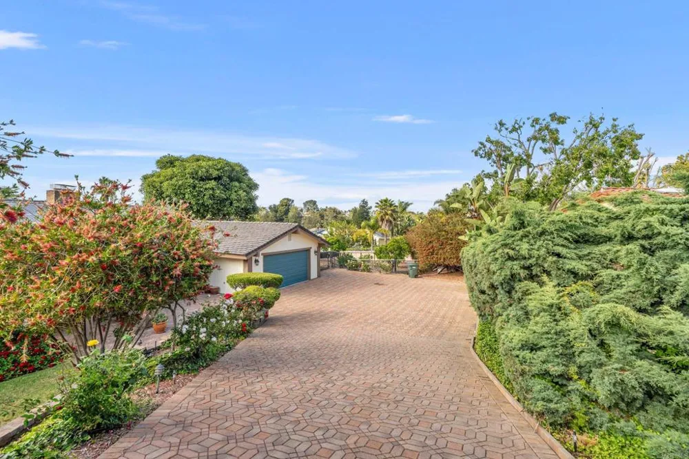 1092 Serena Way San Marcos, CA 92078