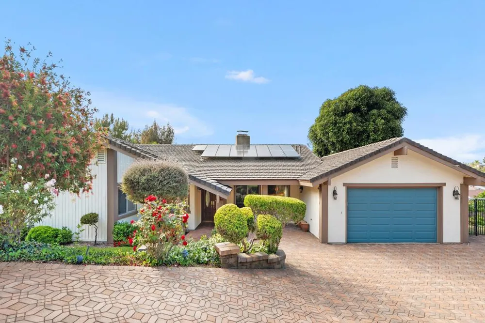1092 Serena Way San Marcos, CA 92078