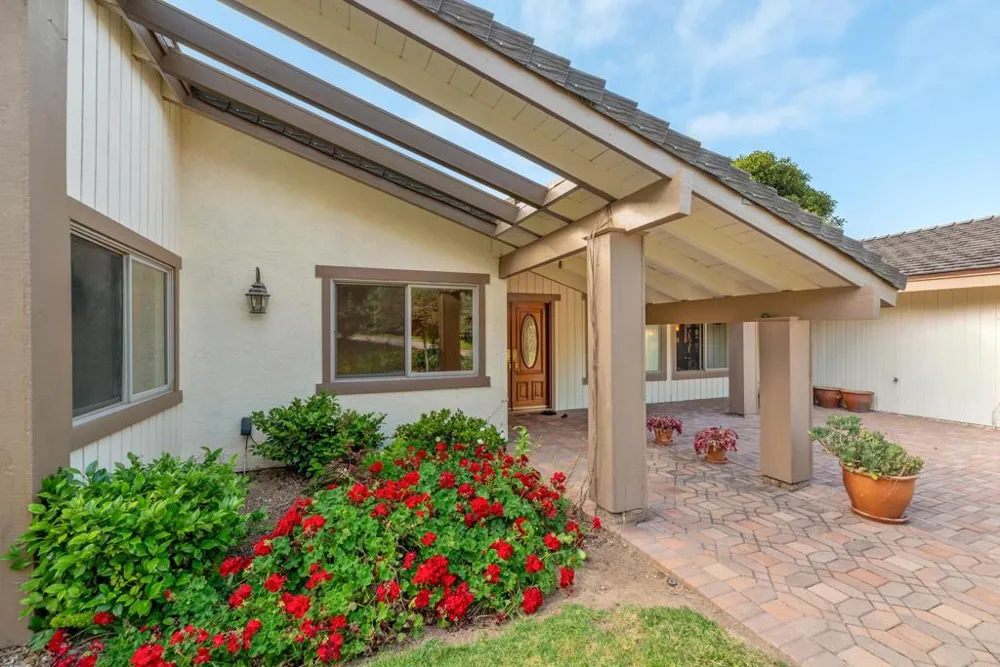 1092 Serena Way San Marcos, CA 92078