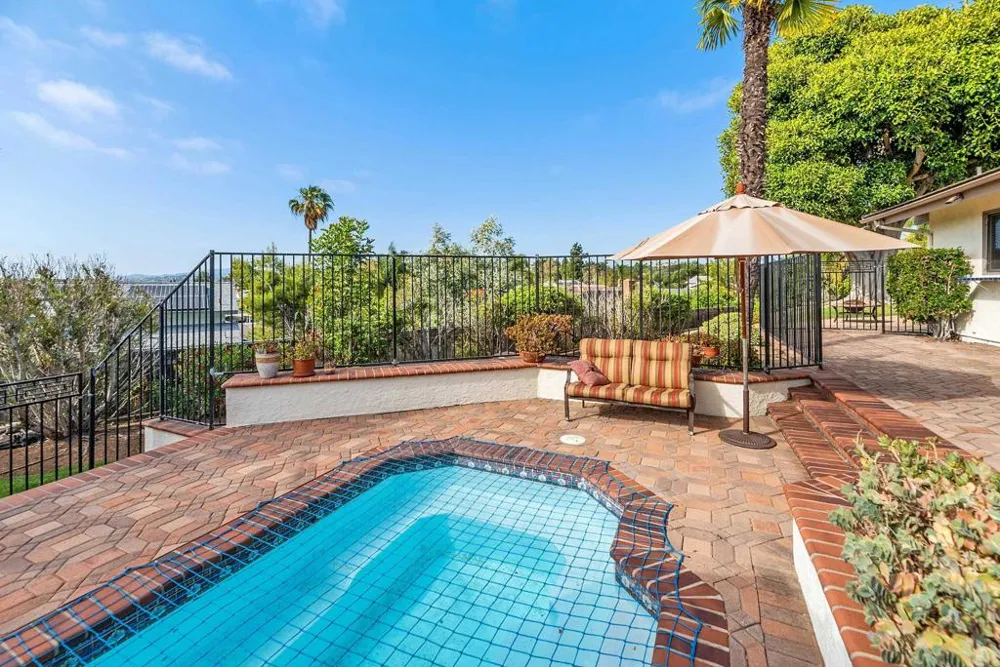 1092 Serena Way San Marcos, CA 92078