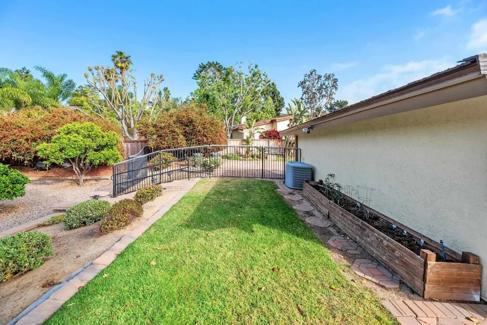1092 Serena Way San Marcos, CA 92078