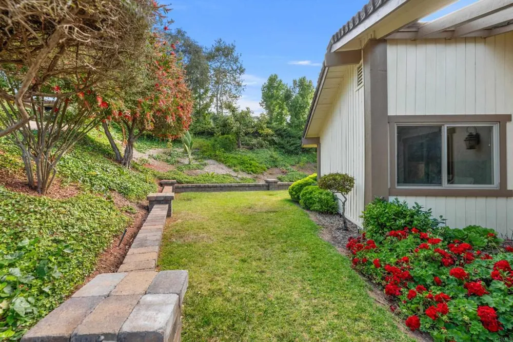 1092 Serena Way San Marcos, CA 92078