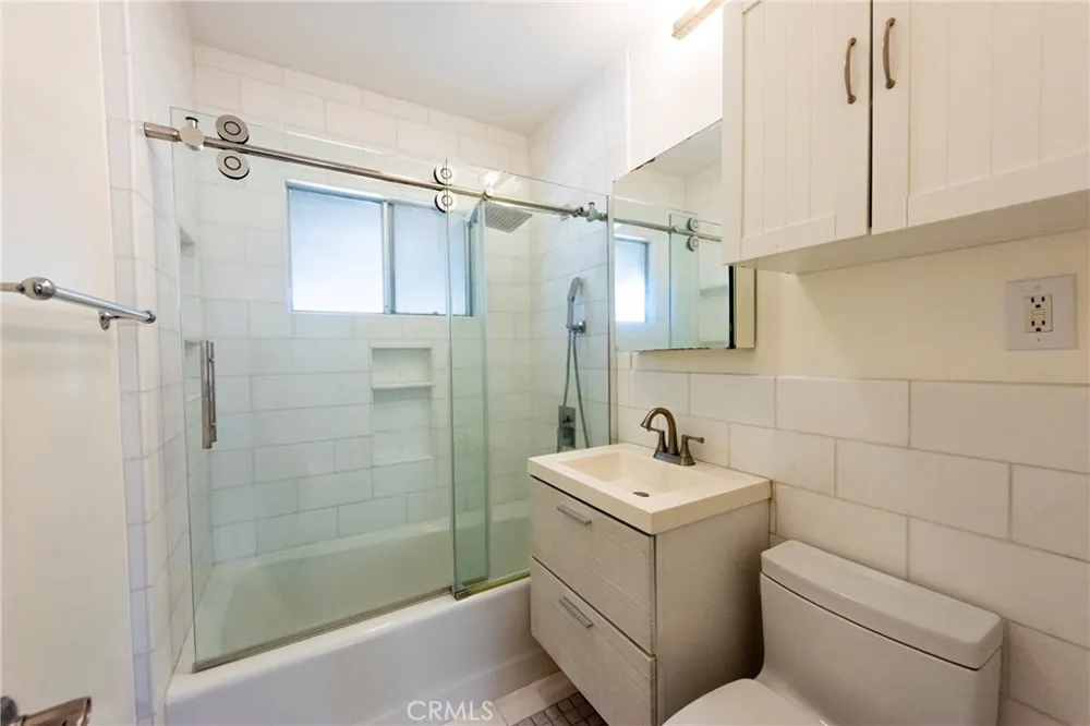 2422 W 238th Torrance, CA 90501