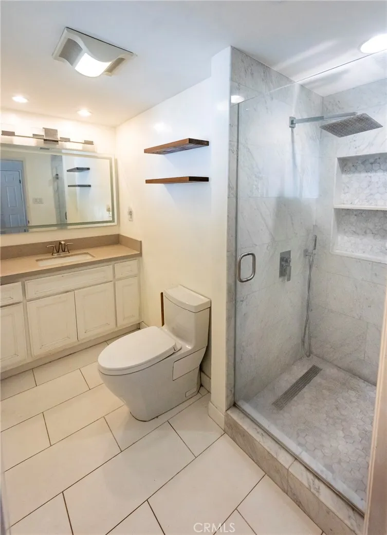 2422 W 238th Torrance, CA 90501
