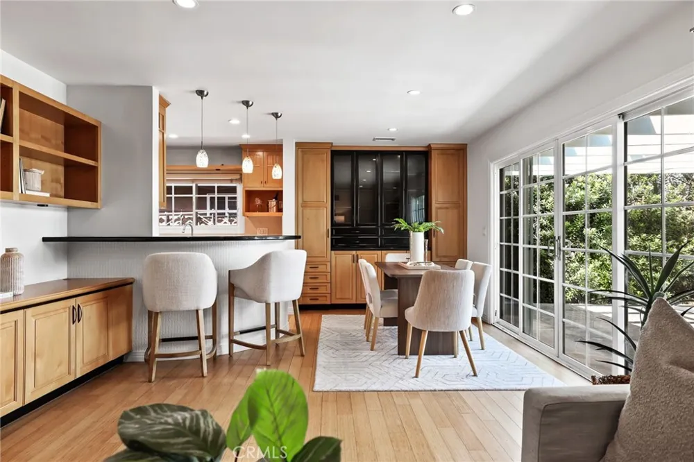 6571 Pickett Garden Grove, CA 92845