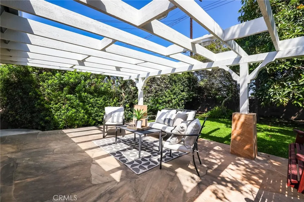 6571 Pickett Garden Grove, CA 92845