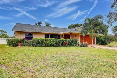 412 SW Sansom Ln