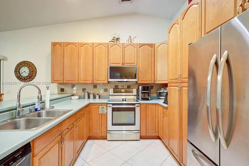 412 SW Sansom Ln Port St. Lucie, FL 34953