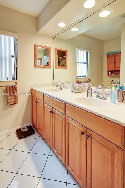 412 SW Sansom Ln Port St. Lucie, FL 34953