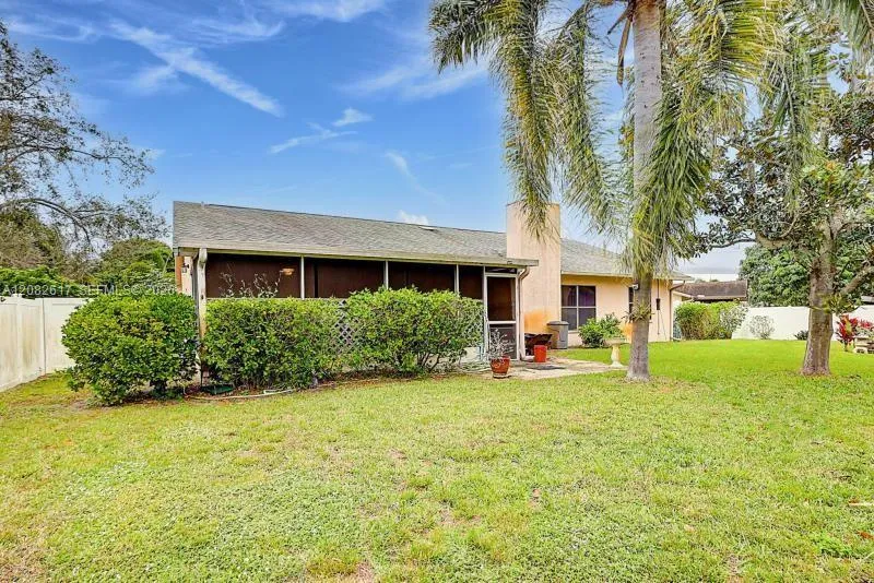 412 SW Sansom Ln Port St. Lucie, FL 34953