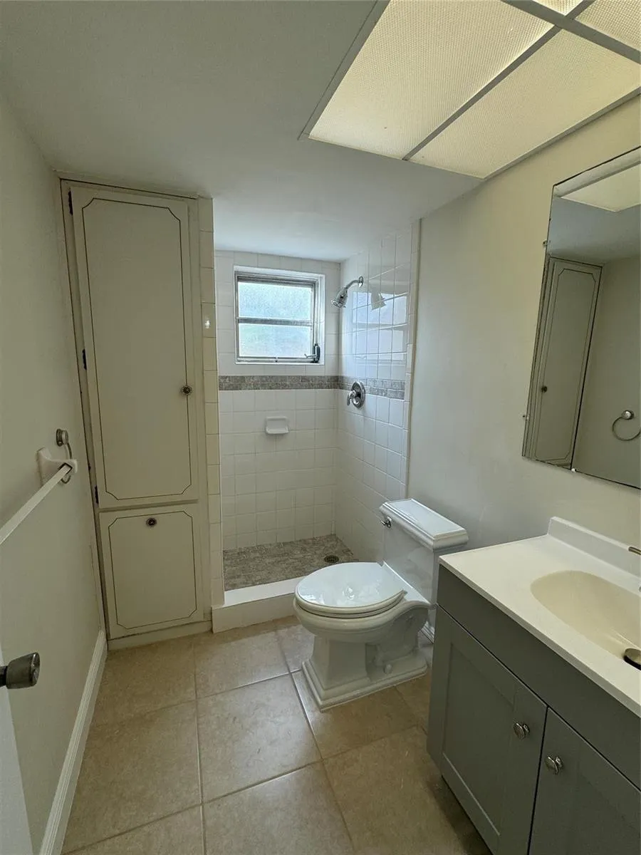 1060 NE 23rd Terrace #2 Pompano Beach, FL 33062