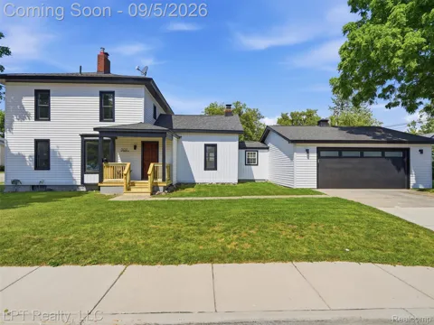302 2nd Street