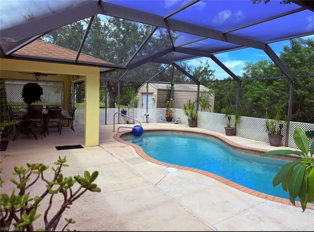 3009 NE 7th Place Cape Coral, FL 33909