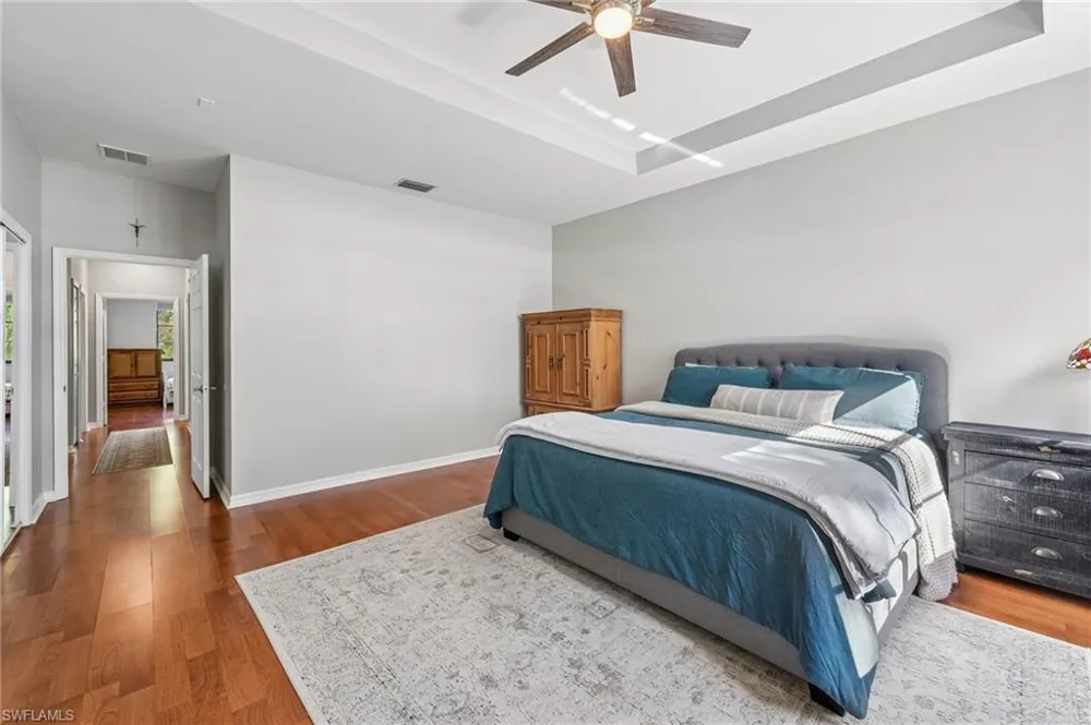 14966 Summit Place Circle Naples, FL 34119