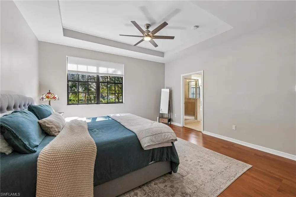 14966 Summit Place Circle Naples, FL 34119