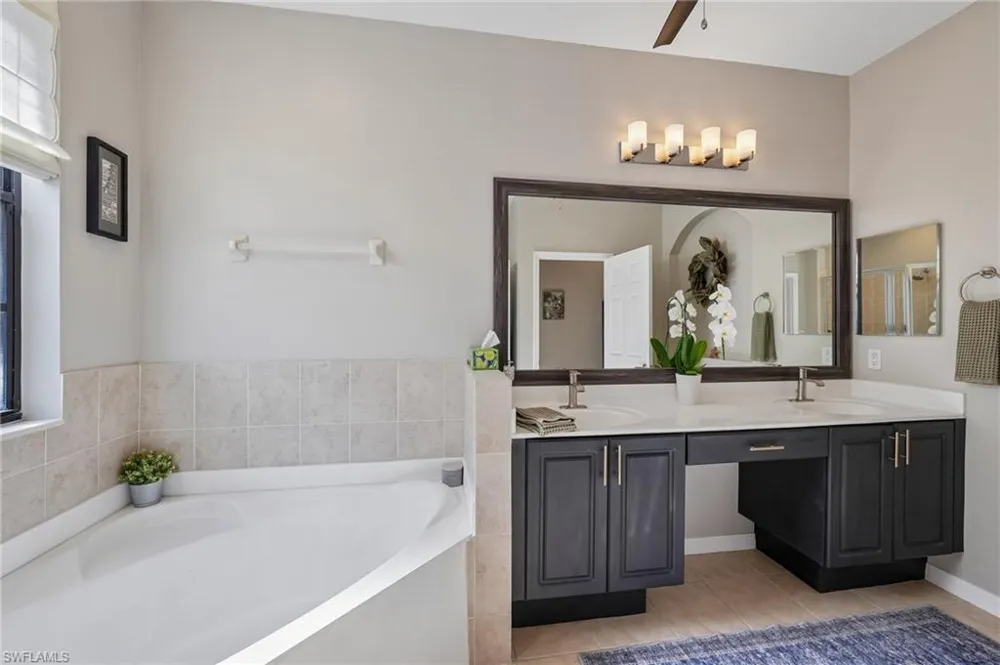 14966 Summit Place Circle Naples, FL 34119