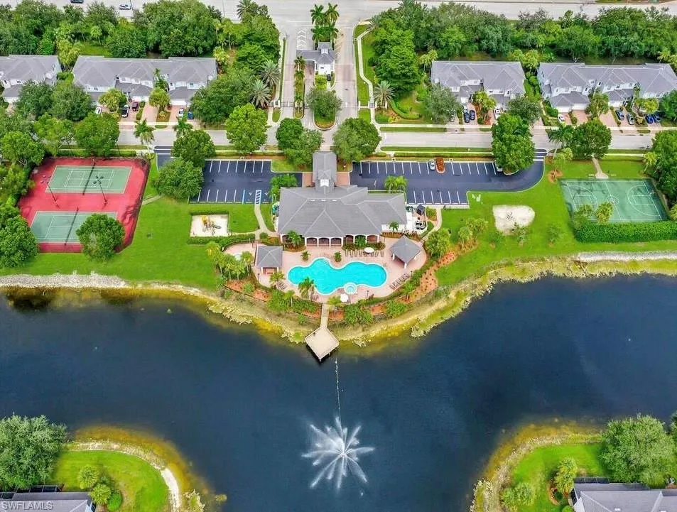 14966 Summit Place Circle Naples, FL 34119