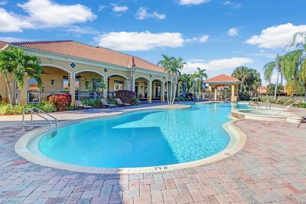 14966 Summit Place Circle Naples, FL 34119