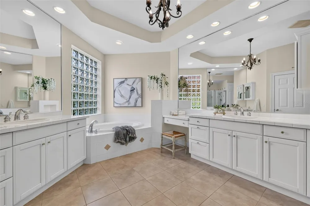 7058 VILAMOURA PLACE Lakewood Ranch, FL 34202