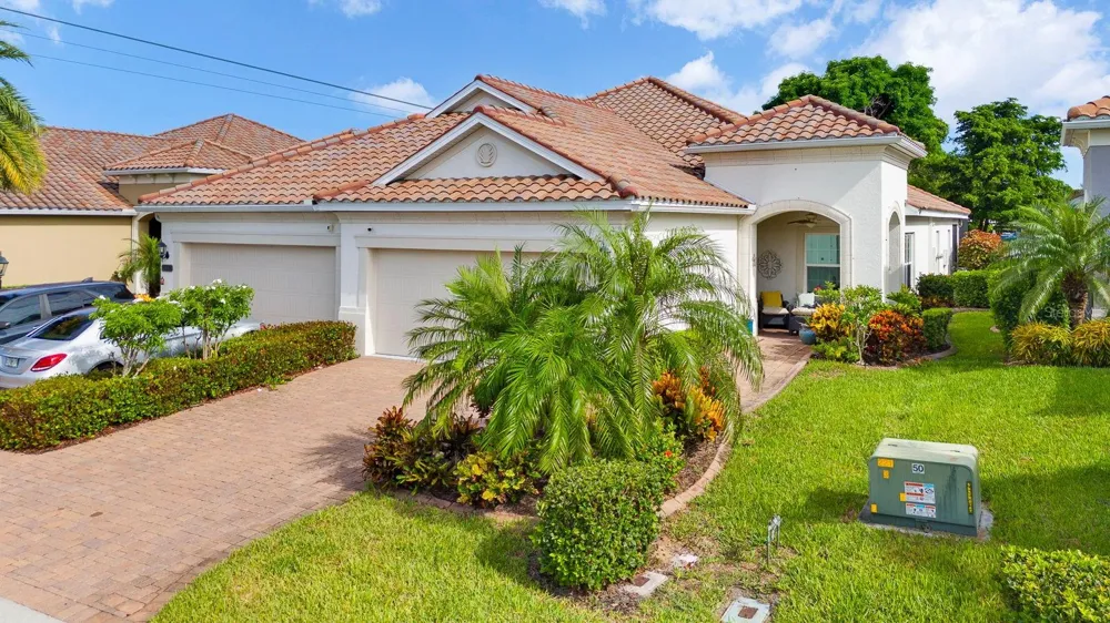 7010 PLAYA BELLA DRIVE Bradenton, FL 34209