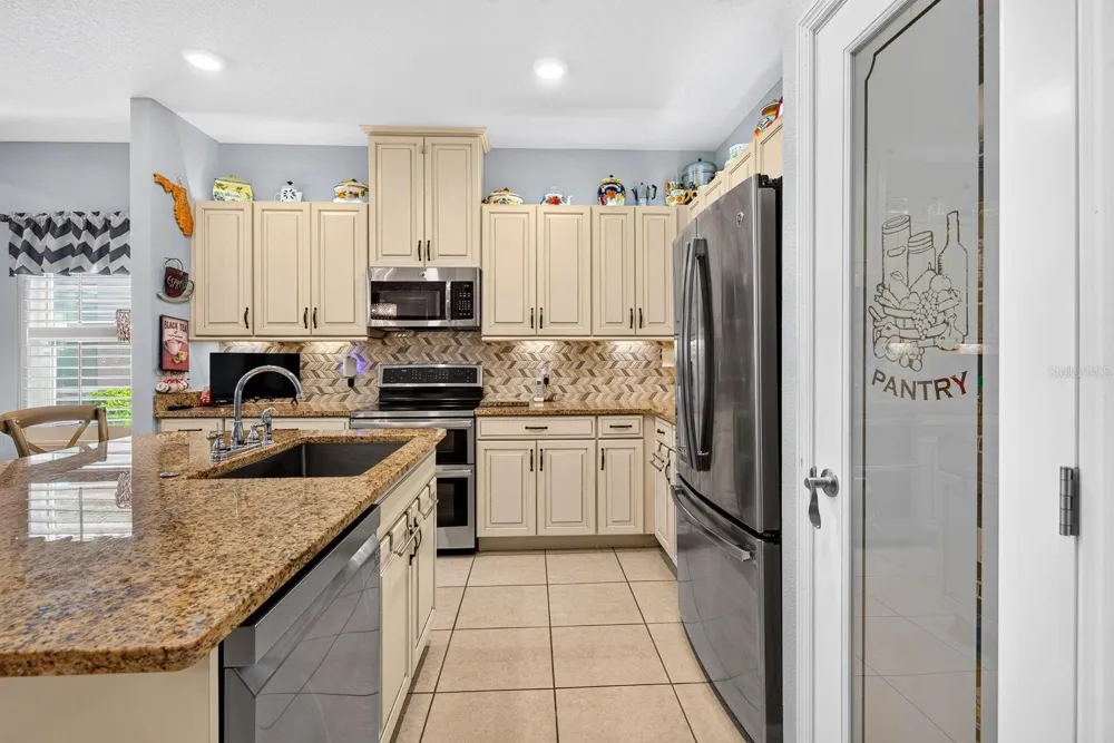 7010 PLAYA BELLA DRIVE Bradenton, FL 34209