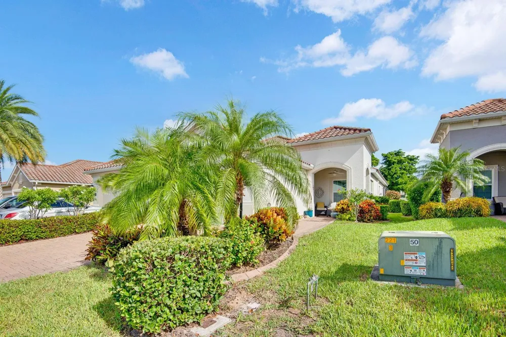 7010 PLAYA BELLA DRIVE Bradenton, FL 34209