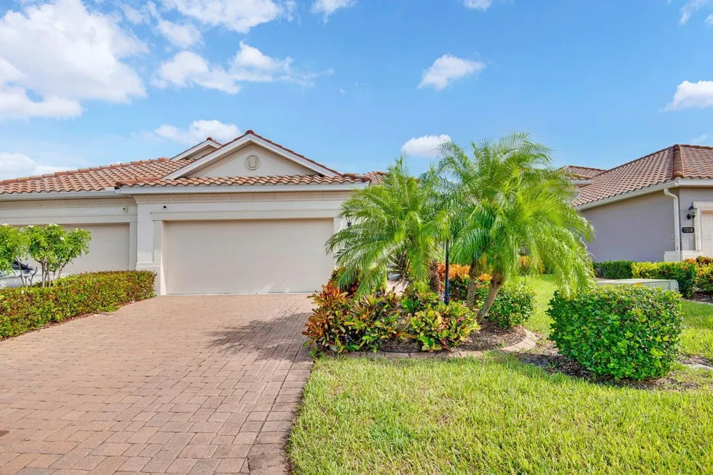 7010 PLAYA BELLA DRIVE Bradenton, FL 34209