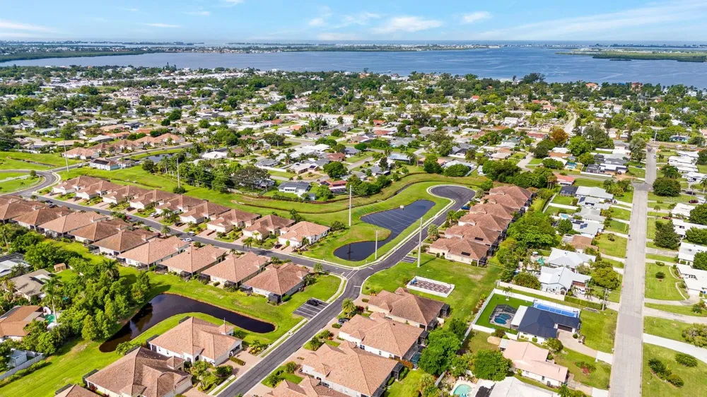 7010 PLAYA BELLA DRIVE Bradenton, FL 34209
