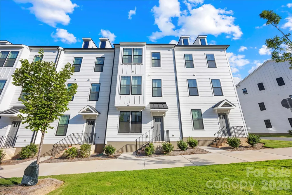 15332 Ballancroft Parkway Charlotte, NC 28277