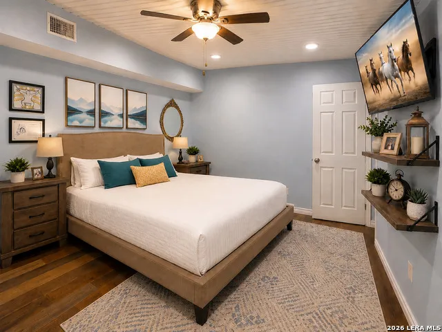 206 LEON KLINK ST Camp Wood, TX 78833