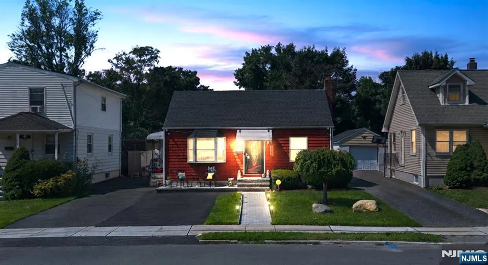 379 Chamberlain Avenue Paterson, NJ 07502